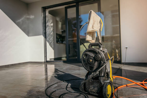 Best Pool Deck Cleaning  in Grosse Pointe Farms, MI